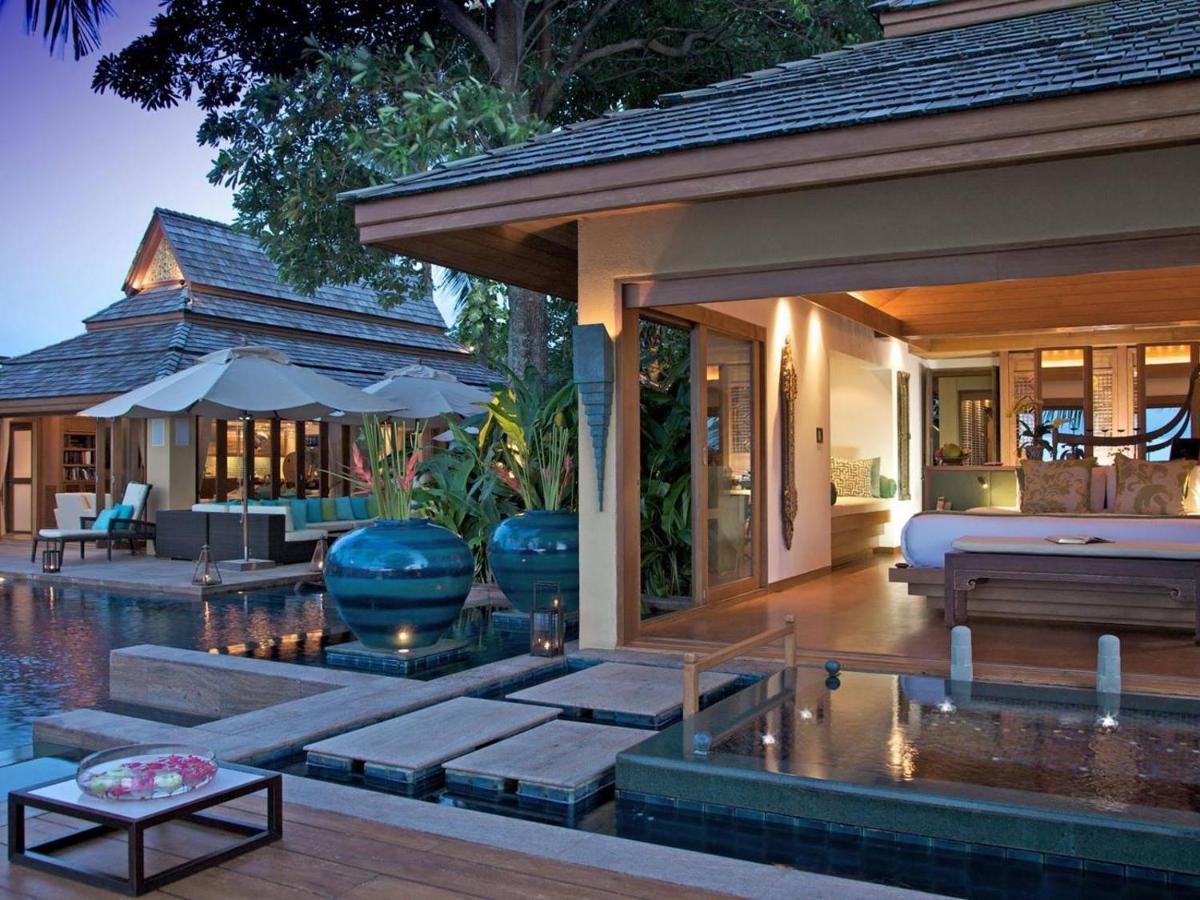 Upni Duniya - Luxury, Beachfront 9-Suites Villa Bang Rak Beach  Exterior photo