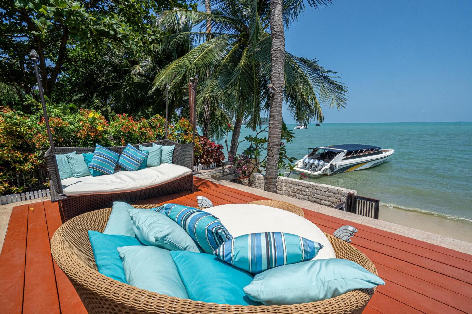 Upni Duniya - Luxury, Beachfront 9-Suites Villa Bang Rak Beach  Exterior photo